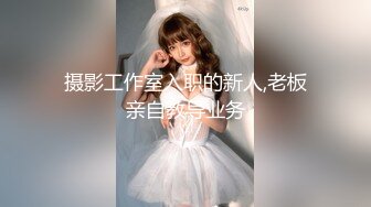 蜜桃臀腰细胸大新人妹子情侣居家啪啪，性感镂空开档黑丝，骑乘猛操扭动小腰非常灵活，近距离特写进出抽插美臀