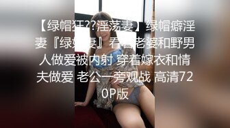 商场白色隔板全景后拍多位美女尿尿2 (6)