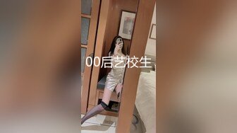 黑丝露脸极品风骚人妻伺候大哥激情啪啪，口交足交无套抽插，舔鸡巴上的淫水好骚，给大哥口爆舔干净精液真骚