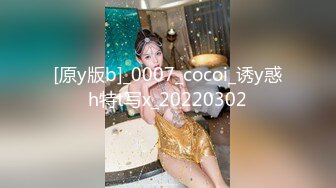 哺乳期大奶熟女 在家撅着屁屁被后入（约炮经验已发布在下面的简-介）