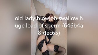 -MilfHunter.22.12.28 Take My Package